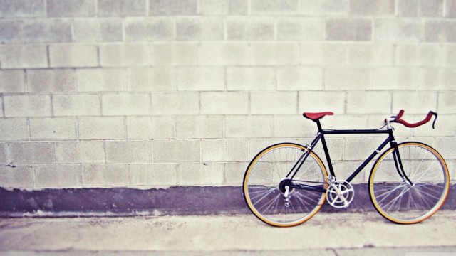 bicycle 2 wallpaper 3554x1999